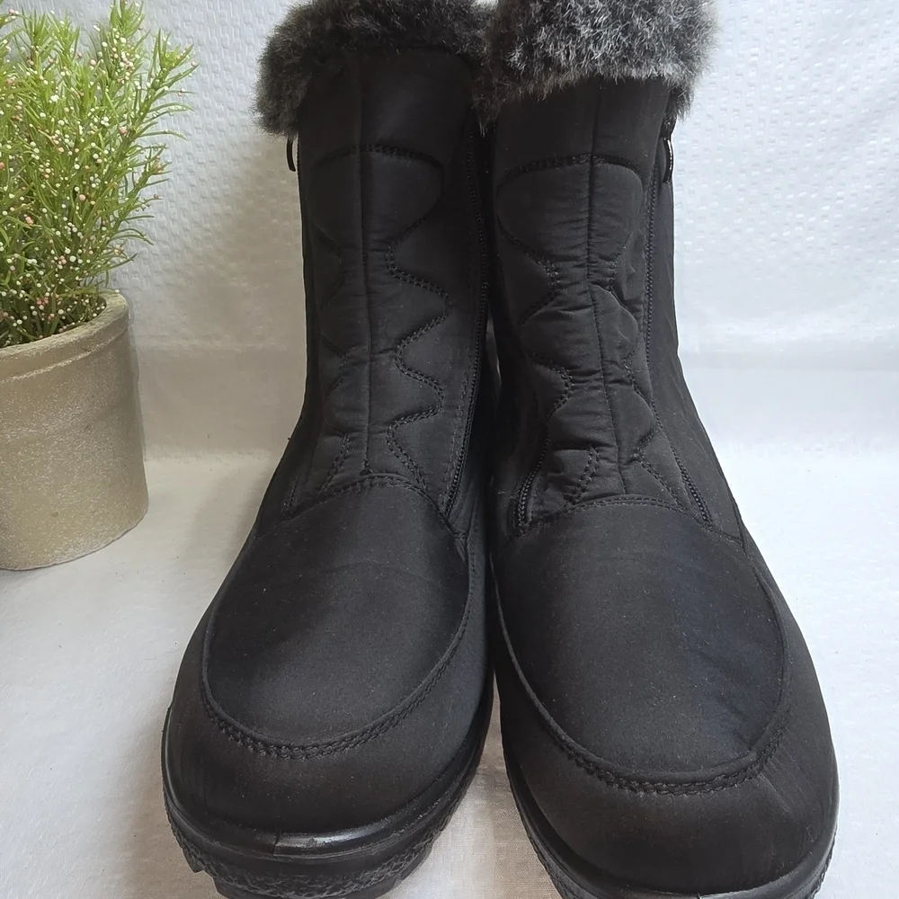 FLEXUS BY SPRING STEP Cozy Black Winter Boots with Faux Fur Lining DOUBLE ZIP 10